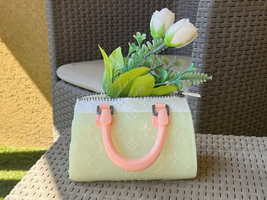 👜 Bolso Jarrón de Diseño – Elegancia que florece